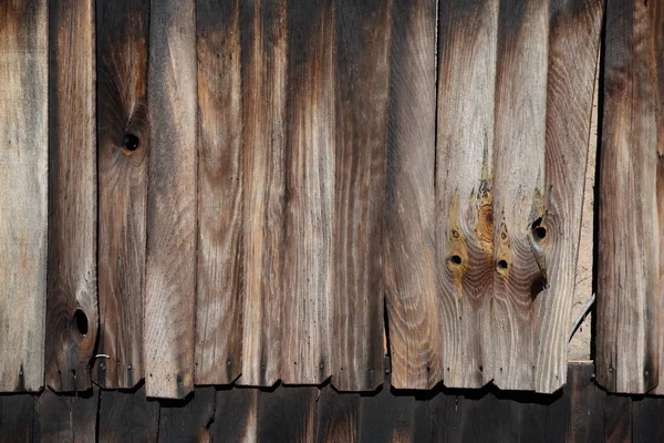 Oude Gordelroos Oud Gordelroos Dakspanen Huismuur Muur Vermengd Dakspanen Hout — Stockfoto