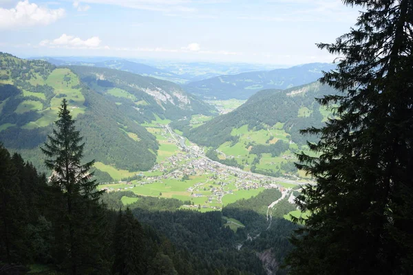 Mellau Bregenzerwald Bregenzerwaldgeb Vorarlberg Австралія Альпи Гори Гори Гора Село — стокове фото