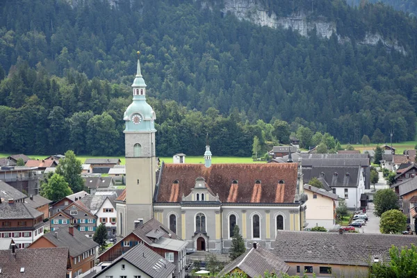 Igreja Bezau Aldeia Aldeia Aldeia Vorarlberg Bregenzerwald Brefenzerwaldgebirge Áustria Torre — Fotografia de Stock