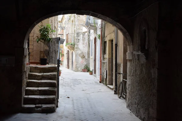 Syracuse Sicily Italian Street Arch Picturesque Picturesque Old Town Houses — стоковое фото