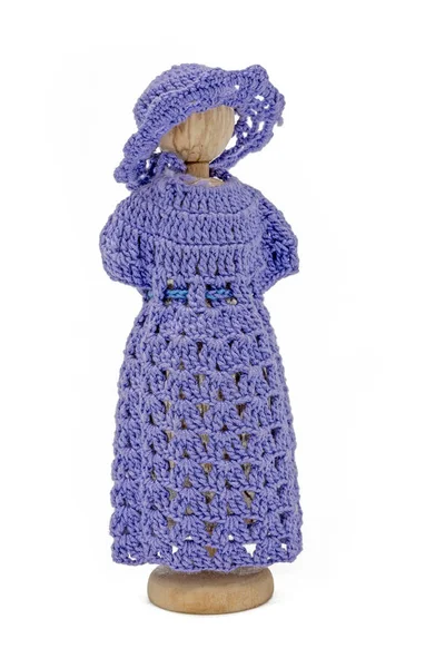 Figurine Bois Avec Crochet Robe Laine Bleue Exposée Blanc — Photo