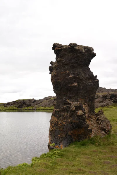Myvatn Jezioro Komarów Krajobraz Geologia Iceland Krajobraz Szczyt Skała Skała — Zdjęcie stockowe