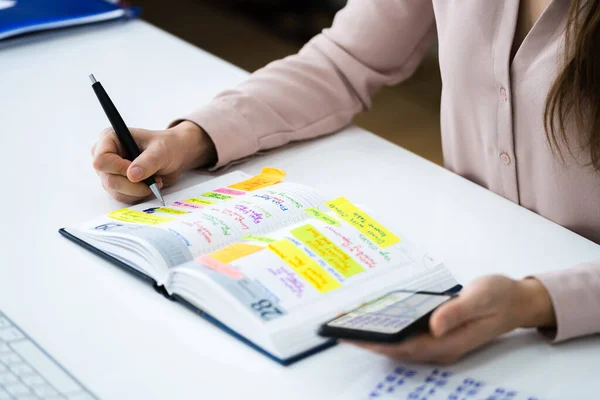 Wochenplan Und Agenda Für Mobiltelefone — Stockfoto