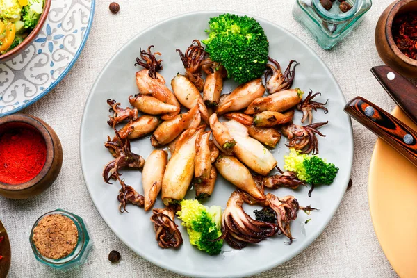 Calamares Horno Rellenos Broccoli Deliciosos Calamares Fritos — Foto de Stock