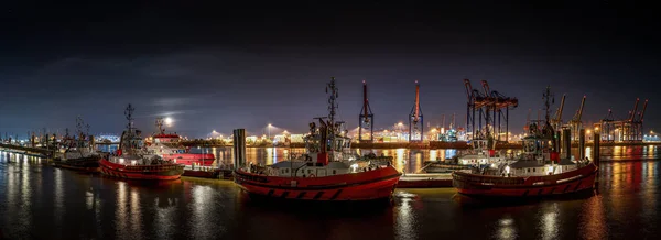 Панорама Ночью Порту Гамбурга — стоковое фото
