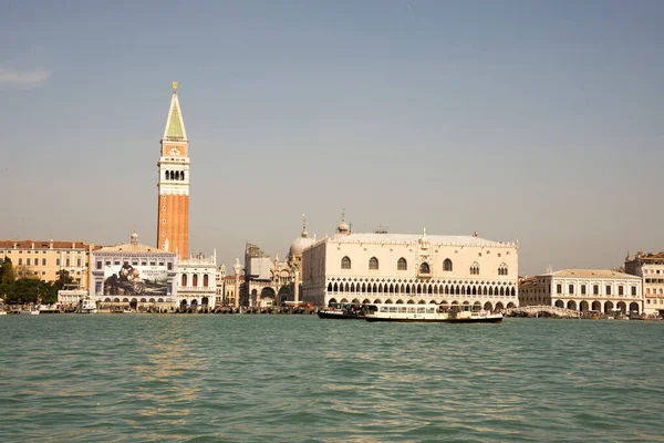 Weergave Van Het Piazza San Marco Vanaf Boot Venetië Italië — Stockfoto