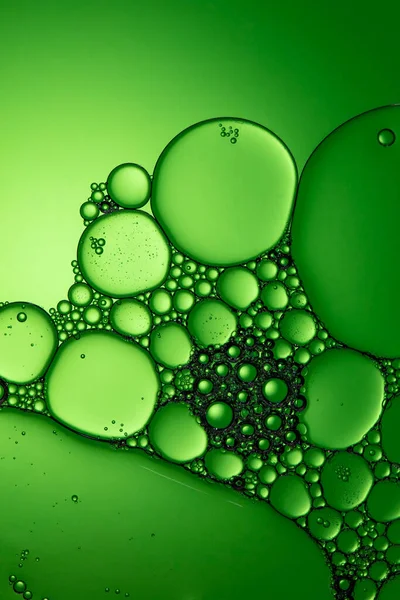 Макросъемка Пузырьков Воздуха Жидком Зеленом Фоне — стоковое фото