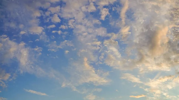 Bellissimo Cielo Con Nuvole Mattino — Foto Stock