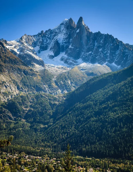 Bela Vista Das Montanhas Nos Alpes — Fotografia de Stock