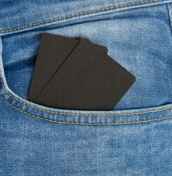 Blanco Zwart Papieren Visitekaartjes Zak Van Blauwe Jeans Close — Stockfoto