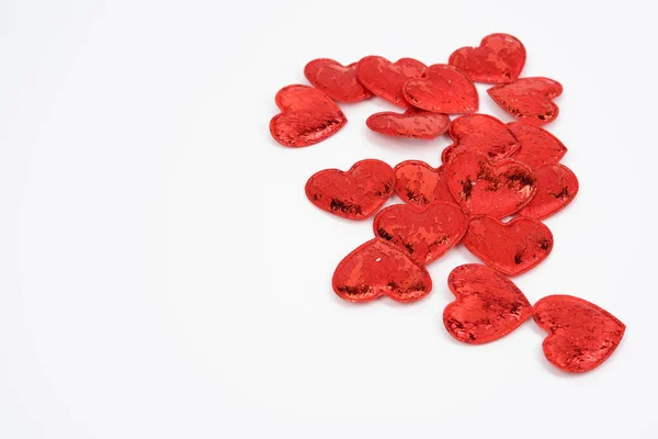 Röd Textil Små Hjärtan Vit Bakgrund Festlig Bakgrund Kopiera Utrymme — Stockfoto