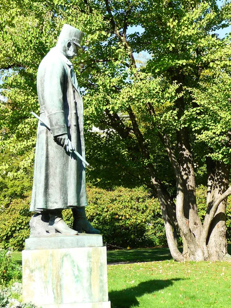 Statue King Royal Palace Park — Stock Photo, Image