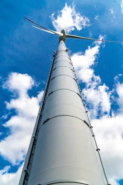 Windmühle Umgibt Blaue Wolken Sommer Deutschland — Stockfoto