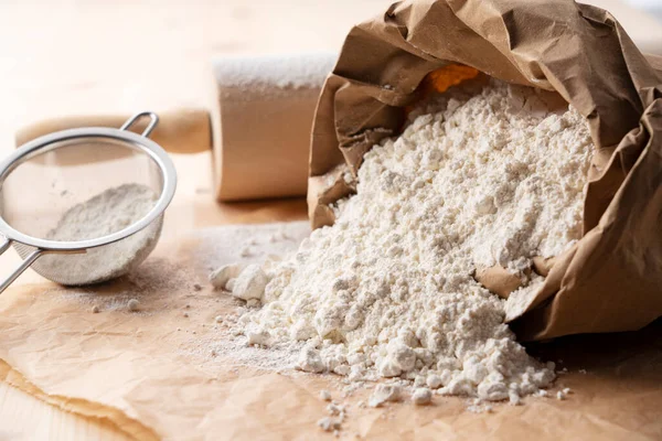 Flour Rolling Pins Table Concept Photo Bread Making — Stock Photo, Image