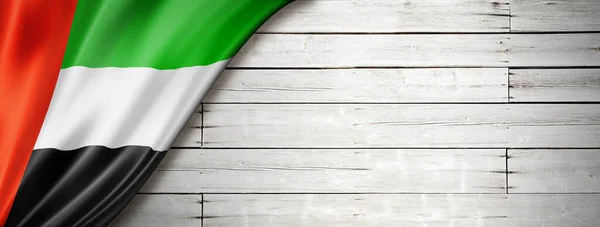 Bandera Los Emiratos Árabes Unidos Vieja Pared Blanca Banner Panorámico — Foto de Stock