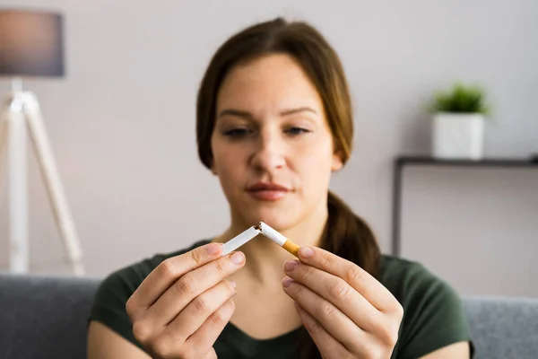 Pare Fumar Cigarro Quebrado Vício Estresse — Fotografia de Stock