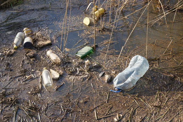 River Polluted Garbage North City Magdeburg Germany — Stock Photo, Image