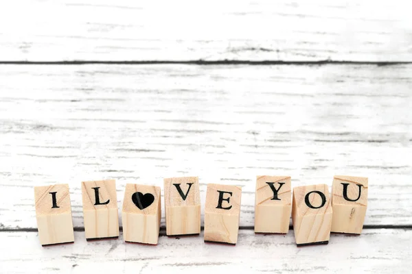 Sellos Madera Con Palabra Love You Impresos Una Mesa — Foto de Stock