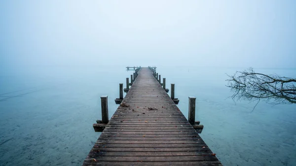 Dřevěné Molo Jezeře — Stock fotografie