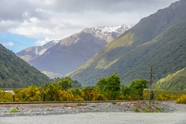 Bela Paisagem Com Rio Lago Montanha — Fotografia de Stock