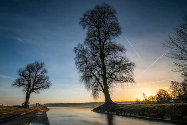 Belo Pôr Sol Sobre Lago — Fotografia de Stock