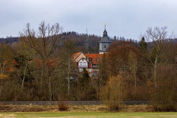 Régi Templom Őszi Parkban — Stock Fotó