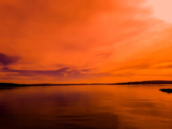 Schöner Sonnenuntergang Über Dem Meer — Stockfoto