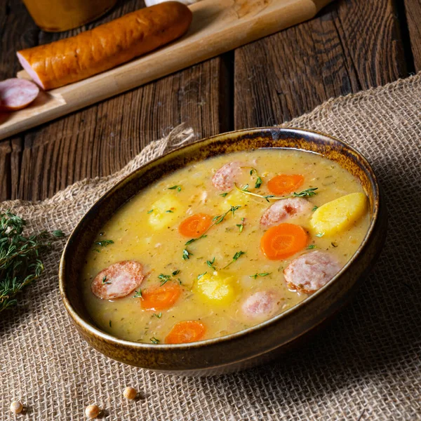 Sup Ayam Dengan Sayuran Dan Rempah Rempah — Stok Foto
