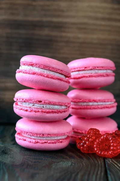 Pink Macaroons Wooden Background — Stock Photo, Image