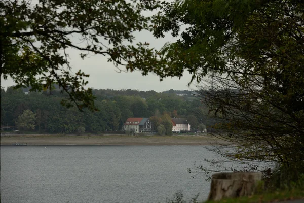 Вид Немецкого Озера Названием Moehnesee Осень — стоковое фото