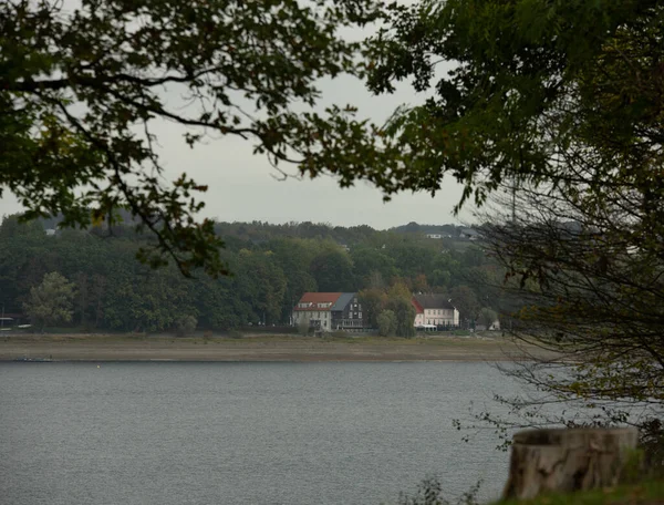 Вид Немецкого Озера Названием Moehnesee Осень — стоковое фото
