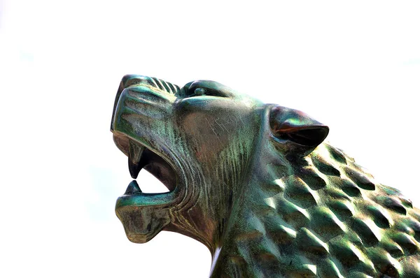 Estatua Una Cabeza León —  Fotos de Stock