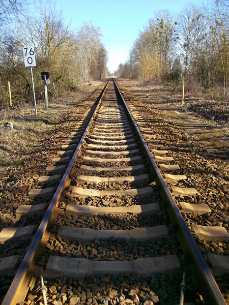 Σιδηροδρομικές Γραμμές Στις Σιδηροδρομικές Γραμμές — Φωτογραφία Αρχείου