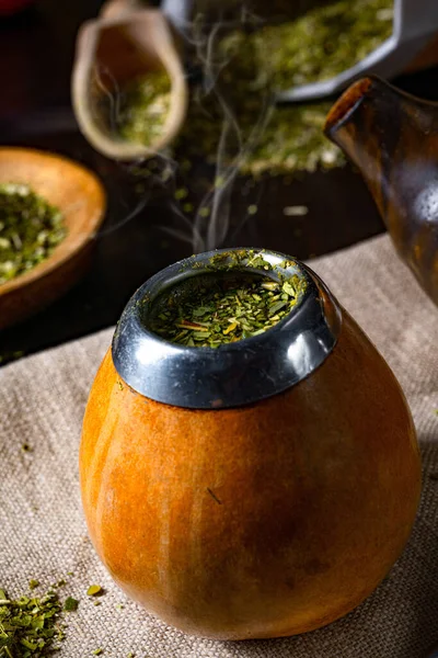 Panela Chá Verde Com Maconha Cannabis — Fotografia de Stock