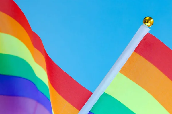 Drapeau Arc Ciel Battant Dans Vent Gay Pride Drapeau Lgbt — Photo