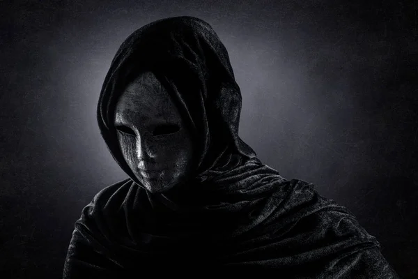 Черно Белый Портрет Страшного Человека Темной Комнате — стоковое фото