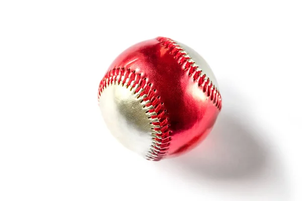 Roter Und Silberner Baseballball Isoliert Auf Weißem Hintergrund — Stockfoto