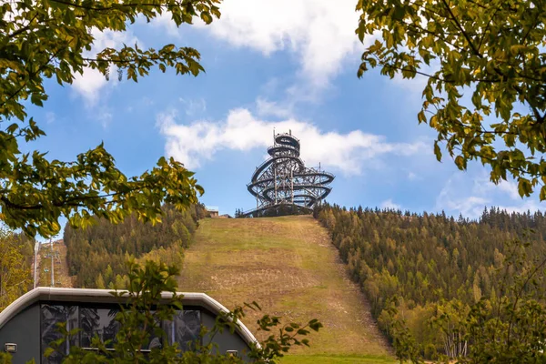 Trail Wolken Prachtig Landschap Met Bos Lucht Bergen Zuivere Natuur — Stockfoto