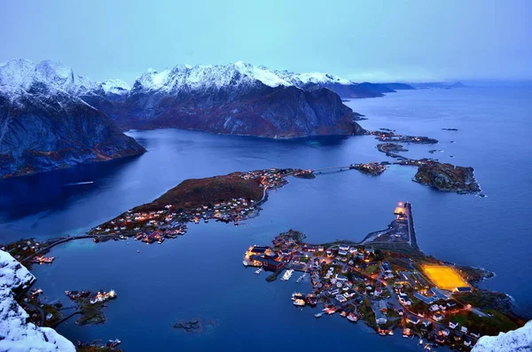 Υπέροχη Θέα Βράδυ Στα Νησιά Lofoten Και Reine Πόλη — Φωτογραφία Αρχείου