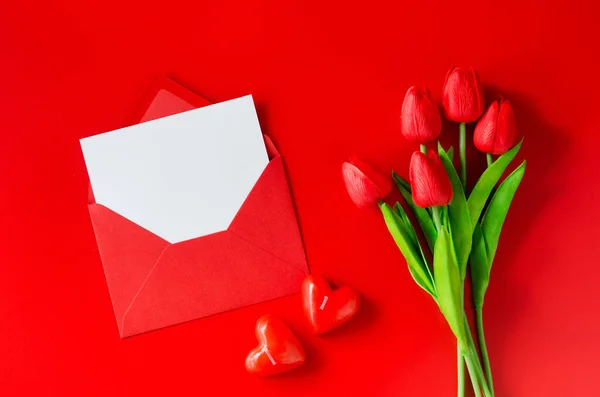 Greeting Card Love Red Envelope Blank Paper Bouquet Tulips Heart — Stock Photo, Image