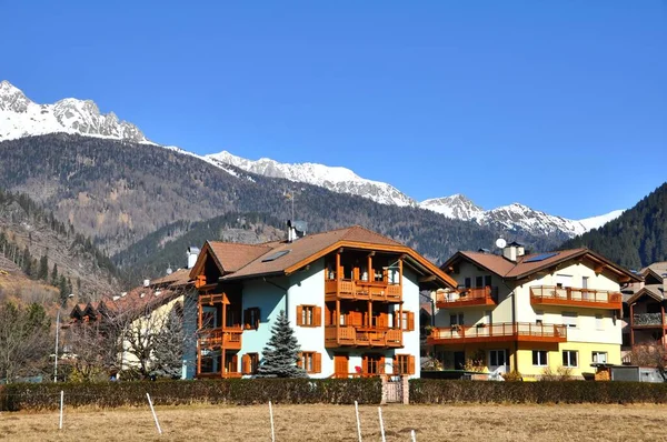 Beau Paysage Montagne Avec Neige Montagnes — Photo