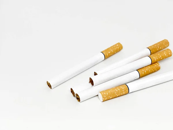 Närbild Grupp Cigaretter Isolerade Vit Bakgrund — Stockfoto