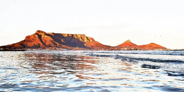 Landschap Met Atlantische Oceaan Tafelberg Bij Zonsopgang — Stockfoto