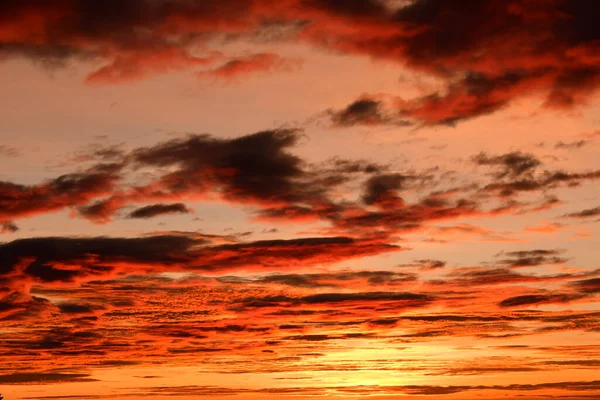 Прекрасне Небо Заходу Сонця Хмарами — стокове фото