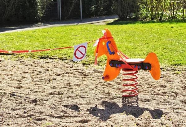 Spielplatz Wegen Coronavirus Pandemie März 2020 Gesperrt — Stockfoto