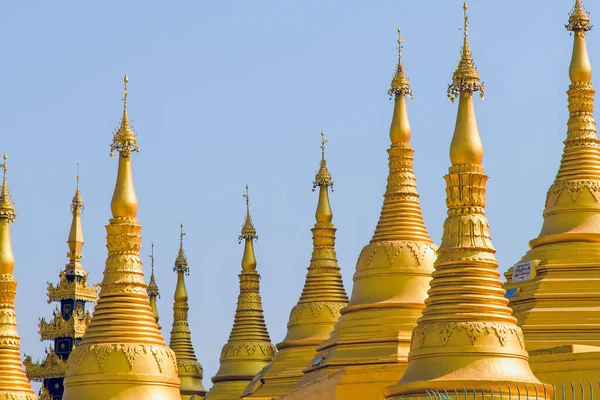 Pagoda Oro Templo Tailandia — Foto de Stock