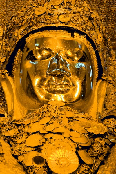 Statue Bouddha Doré Dans Temple Thaïlande — Photo