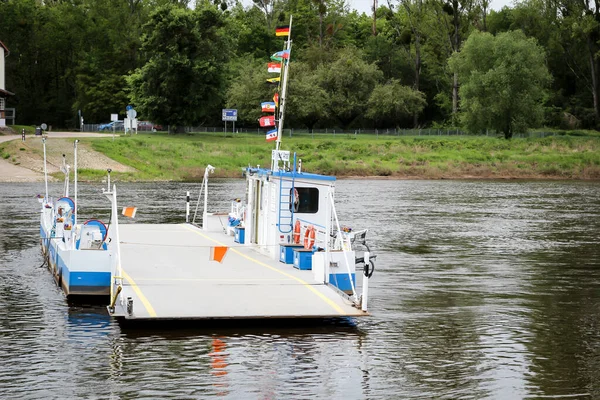 View River Ferry Elbe — Stock Photo, Image
