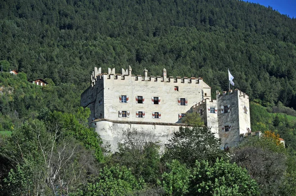 イタリアのCastello Castelbello — ストック写真