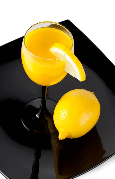 Χυμός Λεμονιού Ποτήρι Πορτοκαλί Και Κίτρινες Φέτες — Φωτογραφία Αρχείου